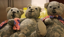把爱传下去～以阵亡士兵军服制成的Matthew Bears